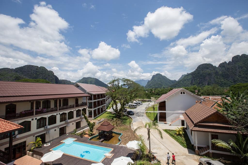 Thavisouk Riverside Hotel Vang Vieng Exterior foto