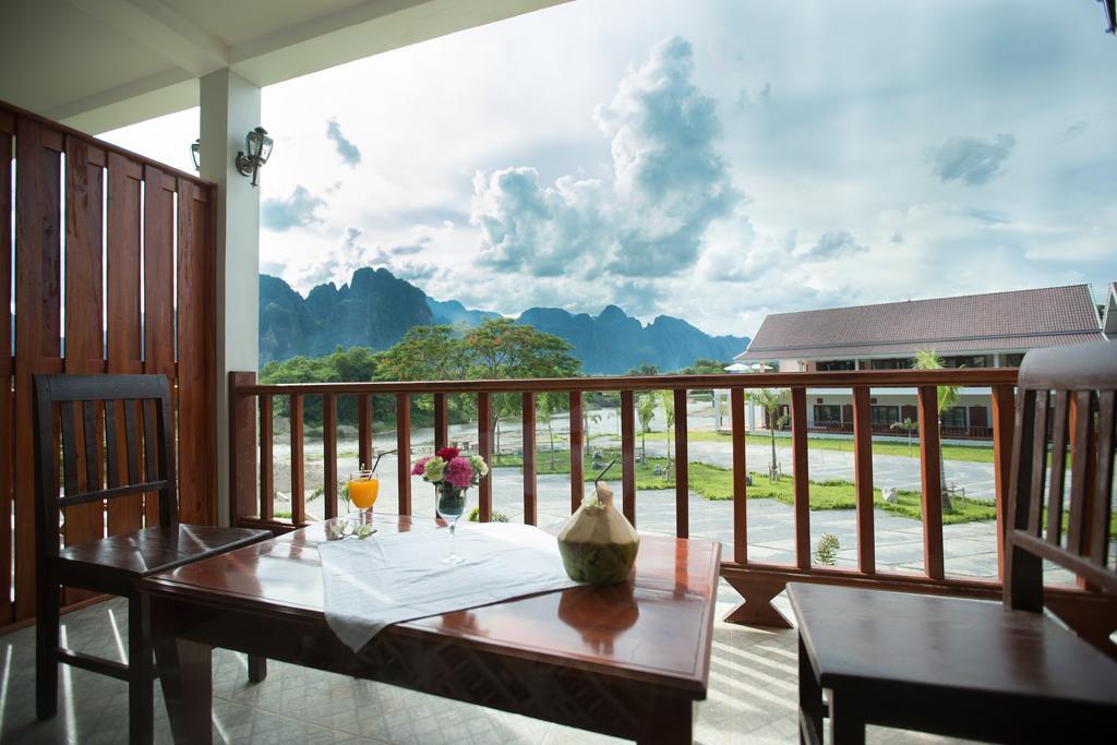 Thavisouk Riverside Hotel Vang Vieng Exterior foto